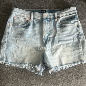 Gap high rise 4 inch short size 6/28